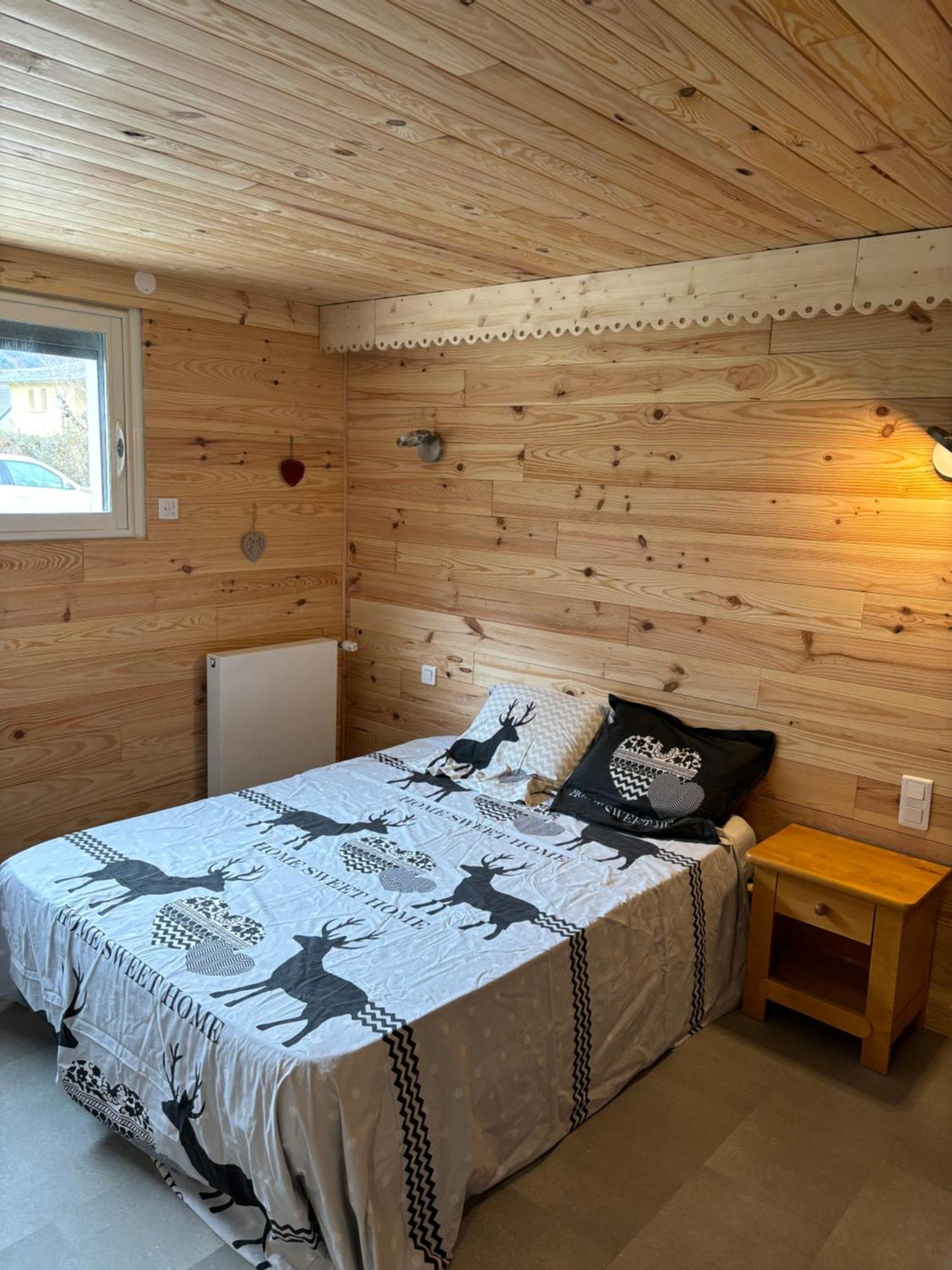 Appartement L'Oursiere A Saint Mamet Extérieur photo